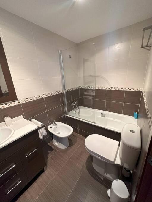 Ferienwohnung Piso Gijon Con Plaza De Garaje Vut4589As Exterior foto